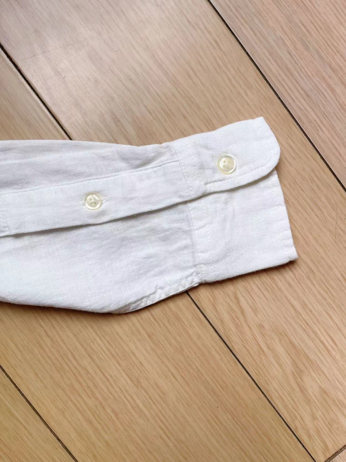 Women's Classic Linen Button-Down Shirt