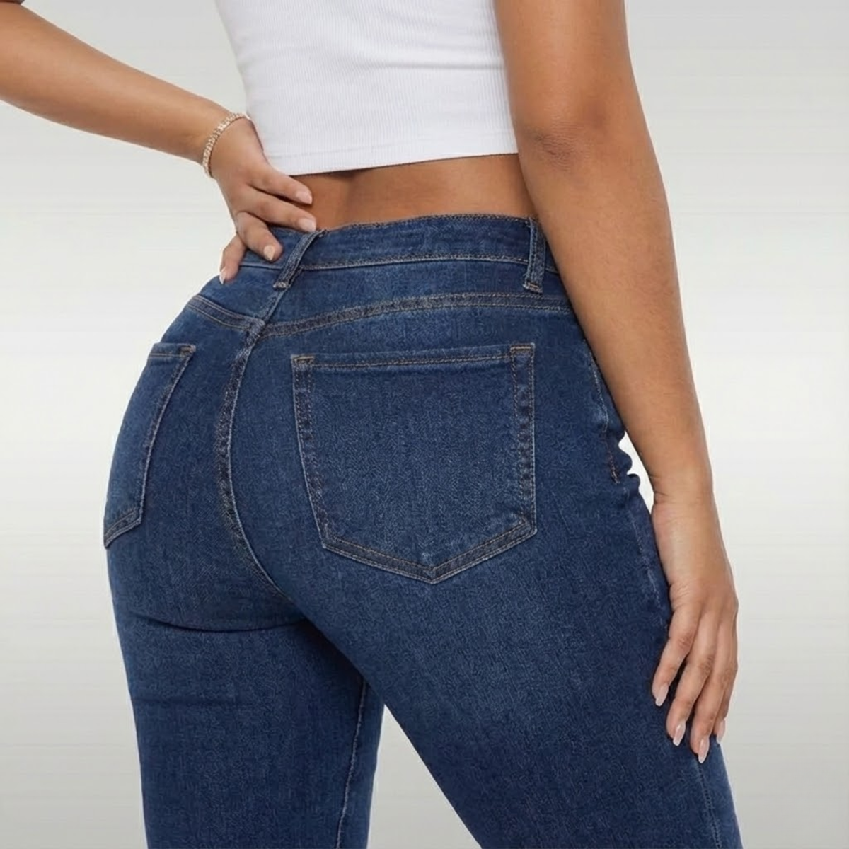Lift & Sculpt Straight Leg Everyday Jeans